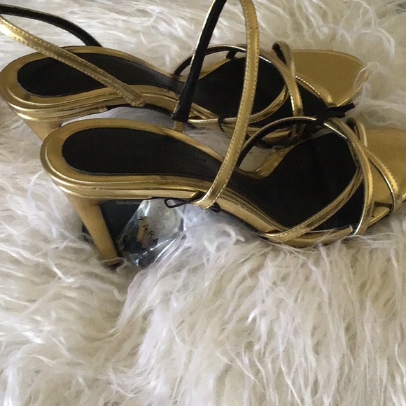 Zara. BLock high heels size 6. - Picture 2 of 4